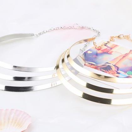 Women Fashion Three Layer Metal Circle Necklace..