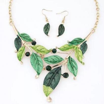 Green Leaves Necklace And Earrings Set