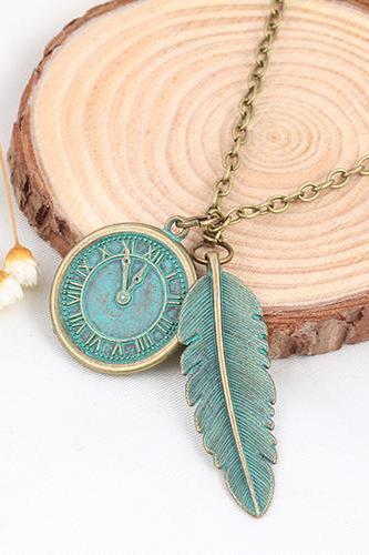 New lovers DIY retro leaves with dial Necklace personalized necklace 32H47